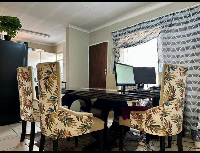 2 BEDROOM TOWNHOUSE FOR SALE IN AMANDASIG